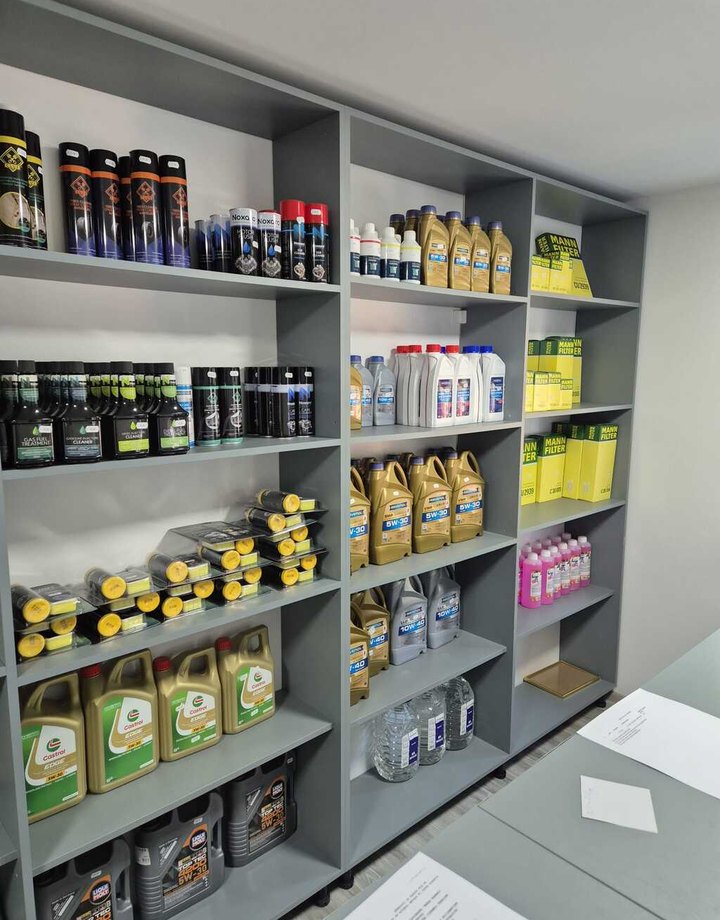Consumabile auto și produse pentru întreținere